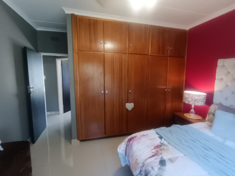 4 Bedroom Property for Sale in Hillcrest Northern Cape